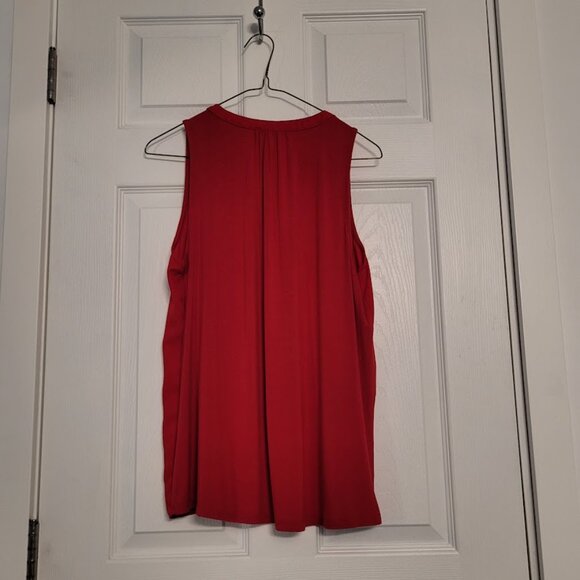 Ricki's true red Women Size Medium sleeveless top-comfy and looser style - Picture 2 of 3